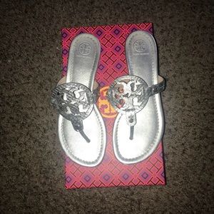 Tory burch sandals